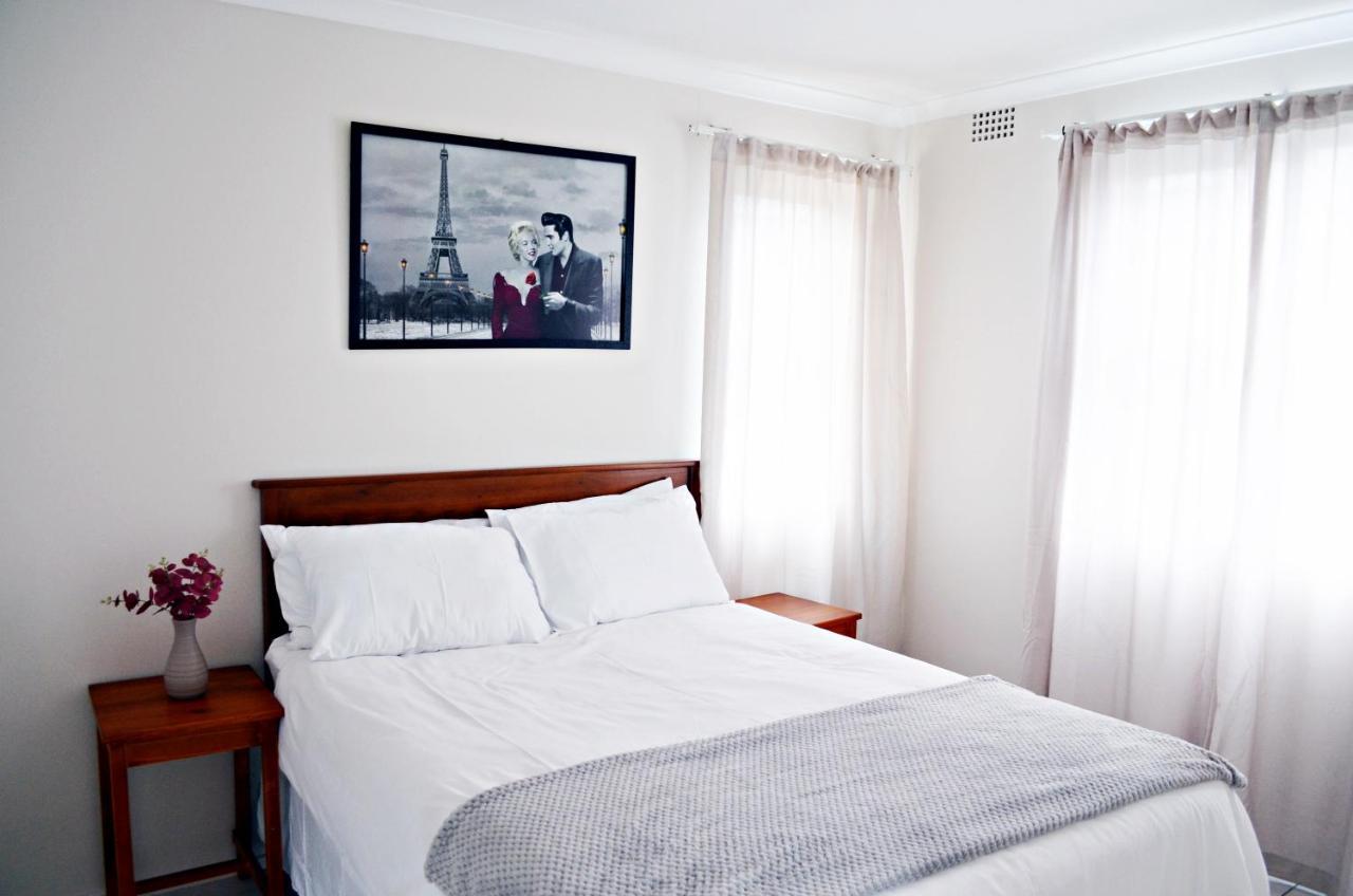 Broadway Self Catering Apartments Durbanville Exterior foto